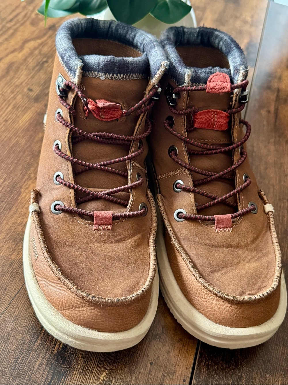 Boys Hey Dude Boots size:J3